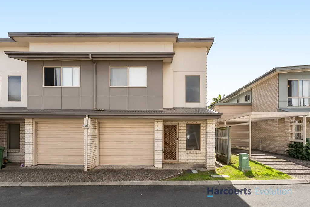 Eagleby 3Kwarto Modern Townhouse in Prime Location - Perfect Home or Investment