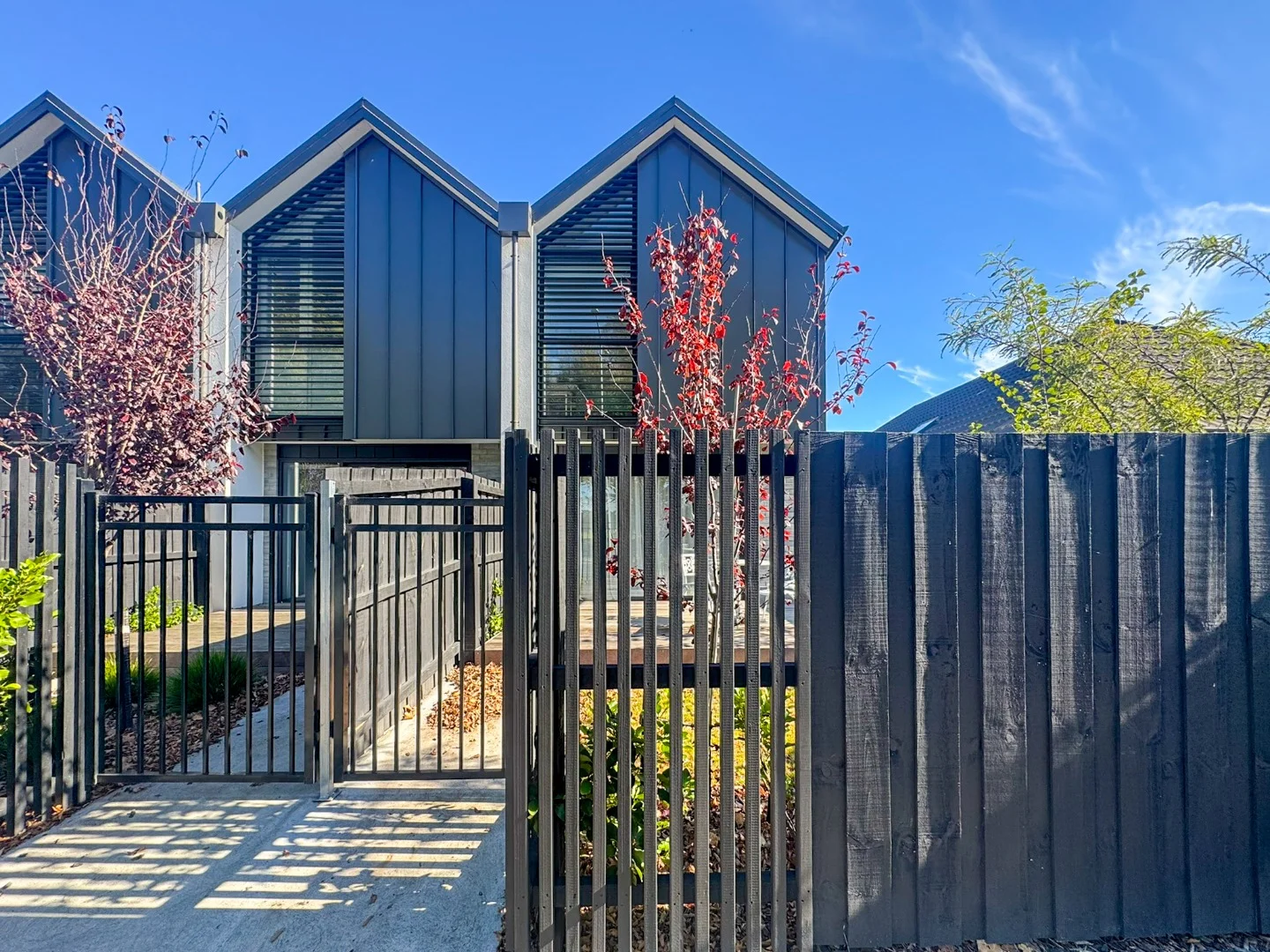 Two Bedroom Townhouse, Furnished & Great Location!