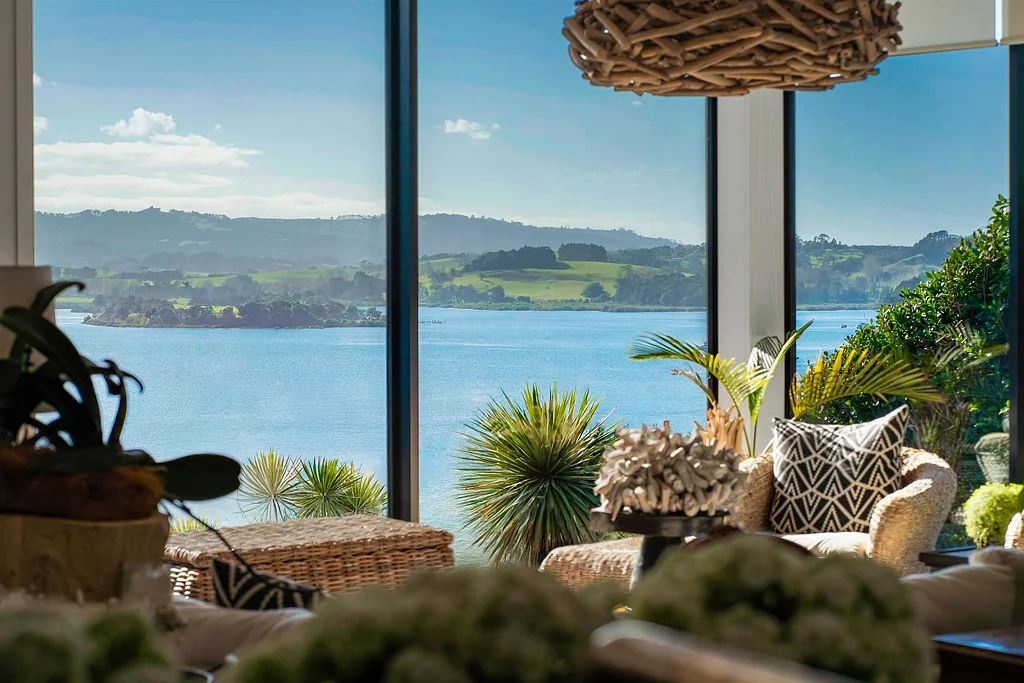 Sandspit 2ห้องนอน PONTING FITZGERALD DESIGN WITH SENSATIONAL VIEWS