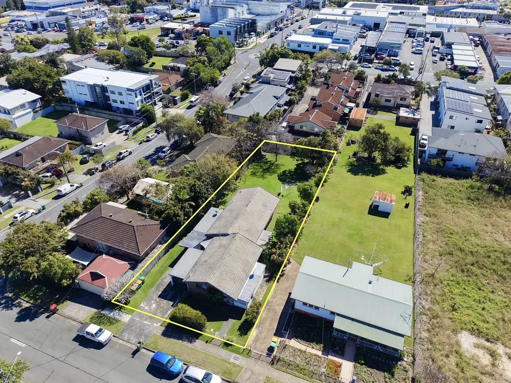 Southport 5कमरा 1,214m2 RD4 Development Opportunity - Central Southport, Strong Holding Income Potential