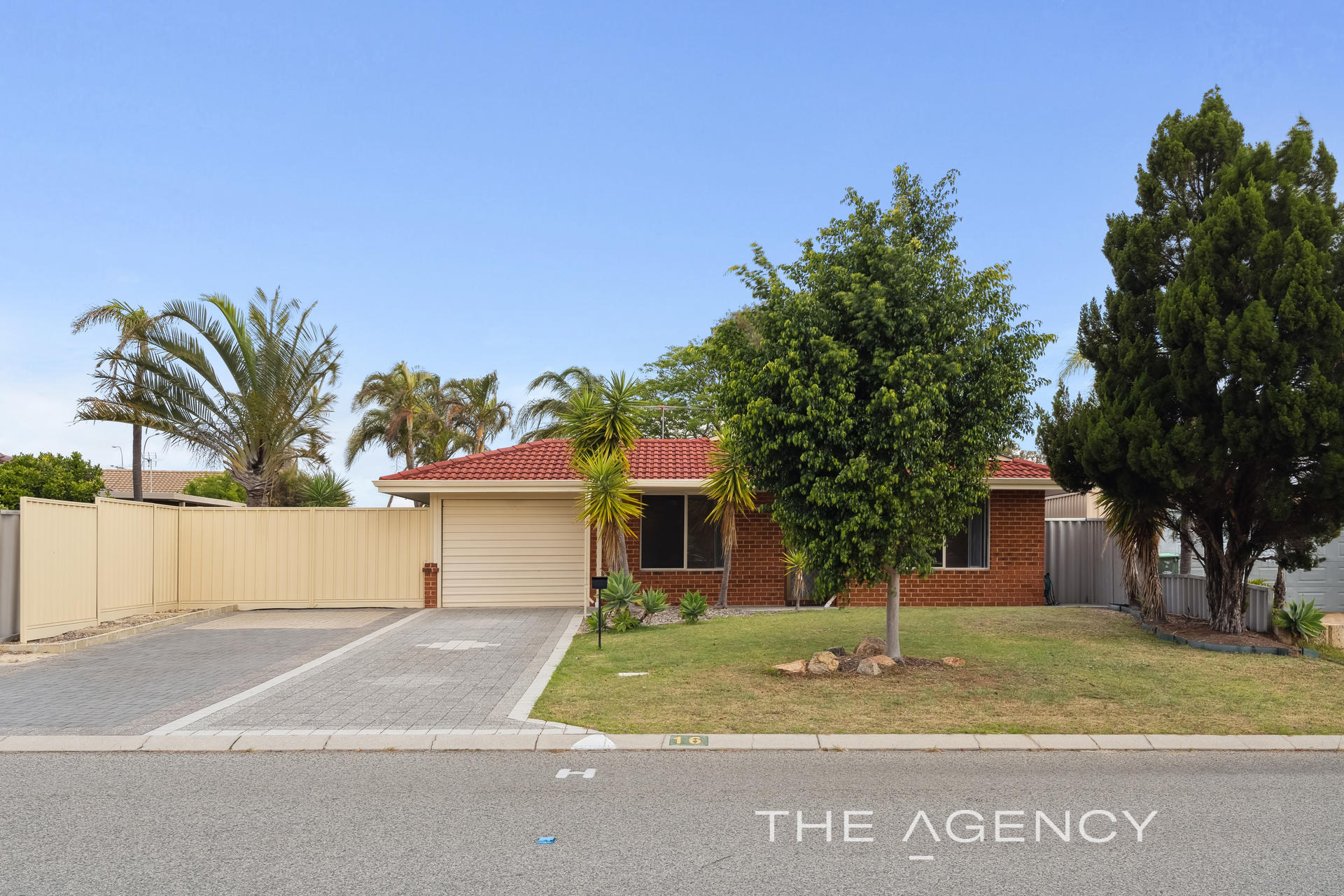 16 FRANGIPANI LOOP, MARANGAROO WA 6064, 0部屋, 0バスルーム, House