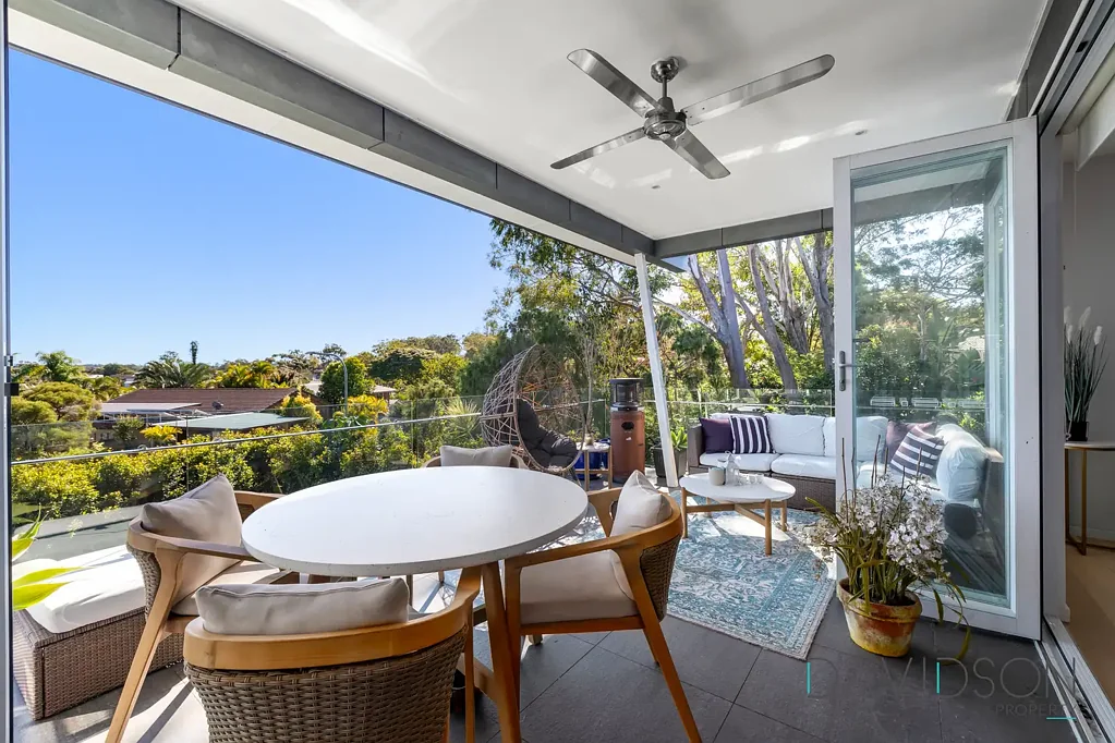 Large Fully Furnished Family Home with Dual-Living Potential | Resort-Style Pool, Wi-Fi & Pool Servicing Included
