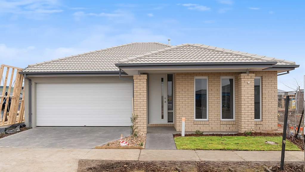 28 Coolangatta Drive, Mickleham, VIC 3064