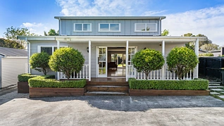 25 Stevenson Road, Clarks Beach, Franklin District