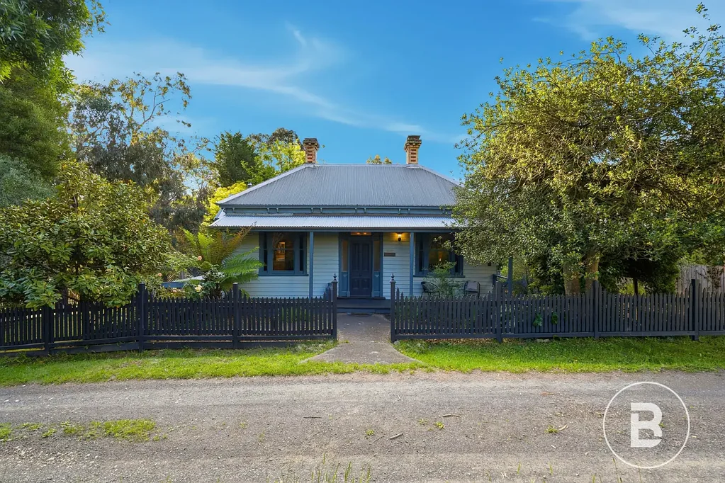 Blackwood 5Kwarto 'Bromwich' : Golden Era Estate Where History Meets Luxury !