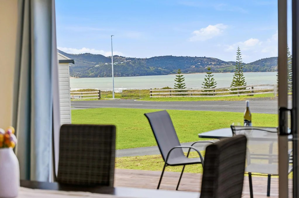 Karikari Peninsula 2chambre Sun, sand and simplicity - your bach by the beach