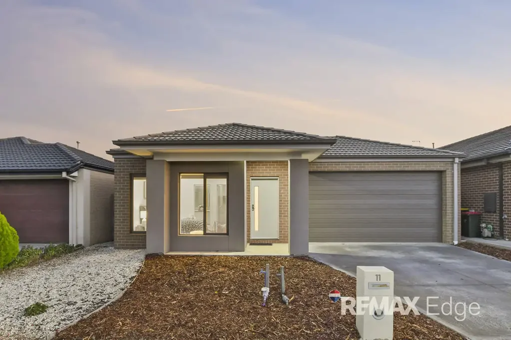 11 Dante Road, Point Cook, VIC 3030