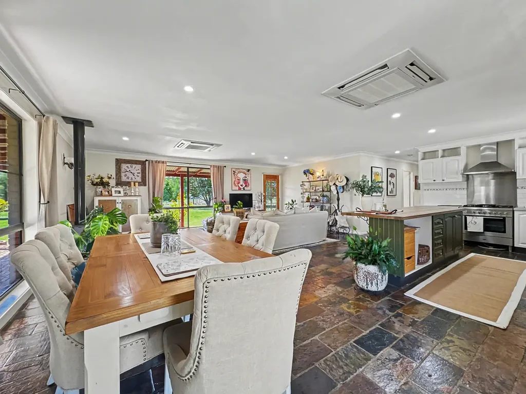 Narrabri 3部屋 LIFESTYLE, SPACE & SHEDS - THE COMPLETE PACKAGE