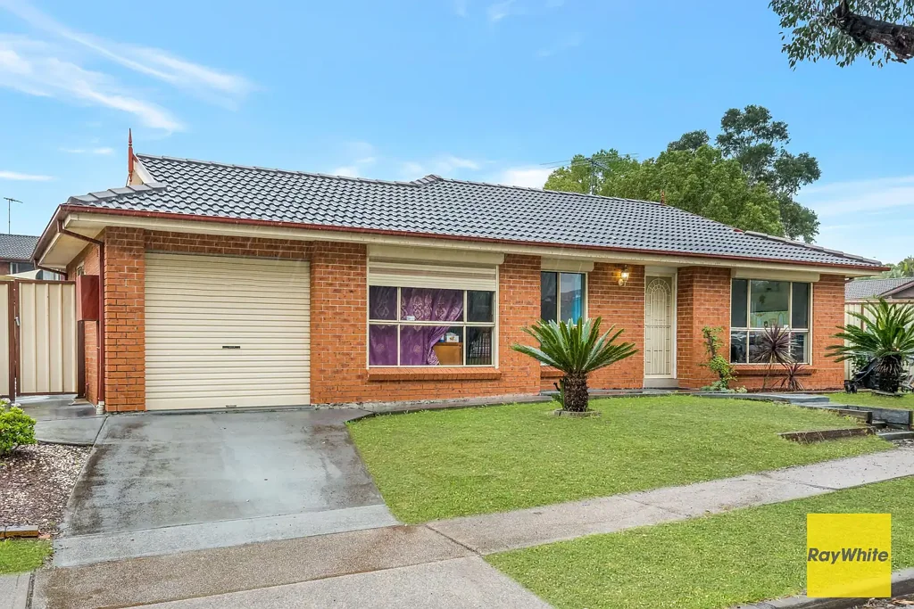 Hinchinbrook 3房 位于黄金家庭地段的完美街角住宅 Perfect Corner Block Home in a Prime Family Location