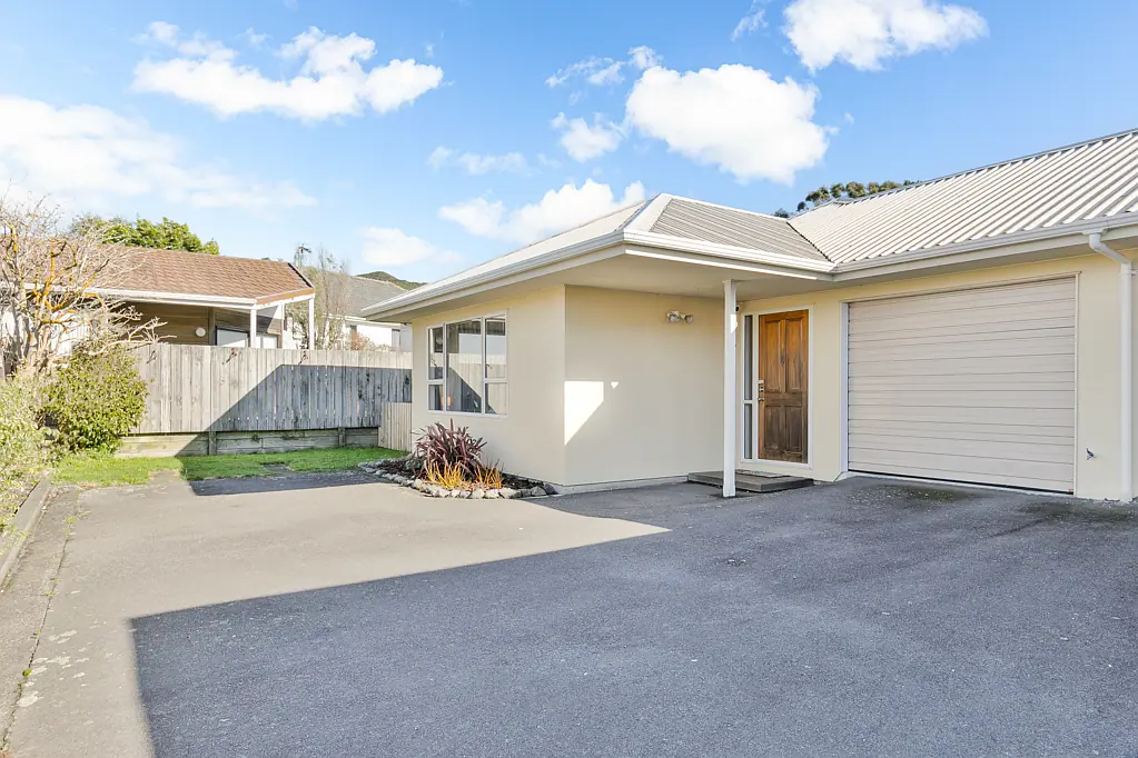 Johnsonville 3ห้องนอน Single-Level Living In Central Johnsonville