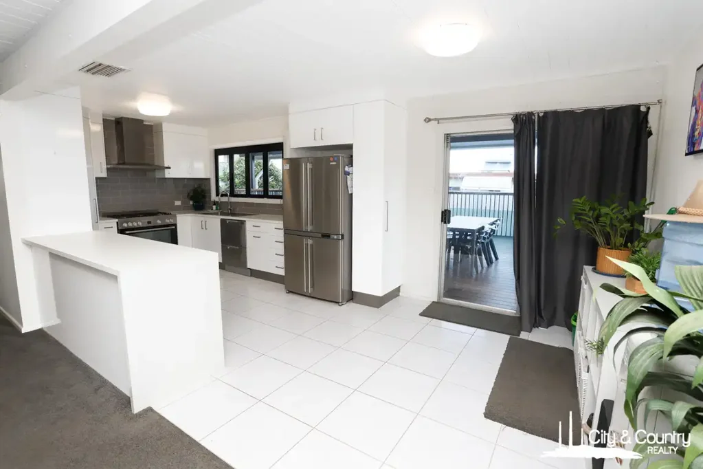 Mount Isa 4 Bedroom 45 Indigo Crescent – Dual Living Opportunity with Space for the Whole Family