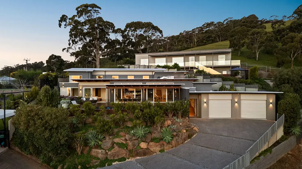 Burnside 4Zimmer Architectural Brilliance, Poolside Luxury & Panoramic Views.