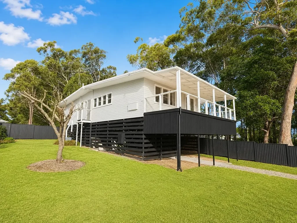 Russell Island 3ਬੈੱਡਰੂਮ Charming Island Home with Stunning Water Views