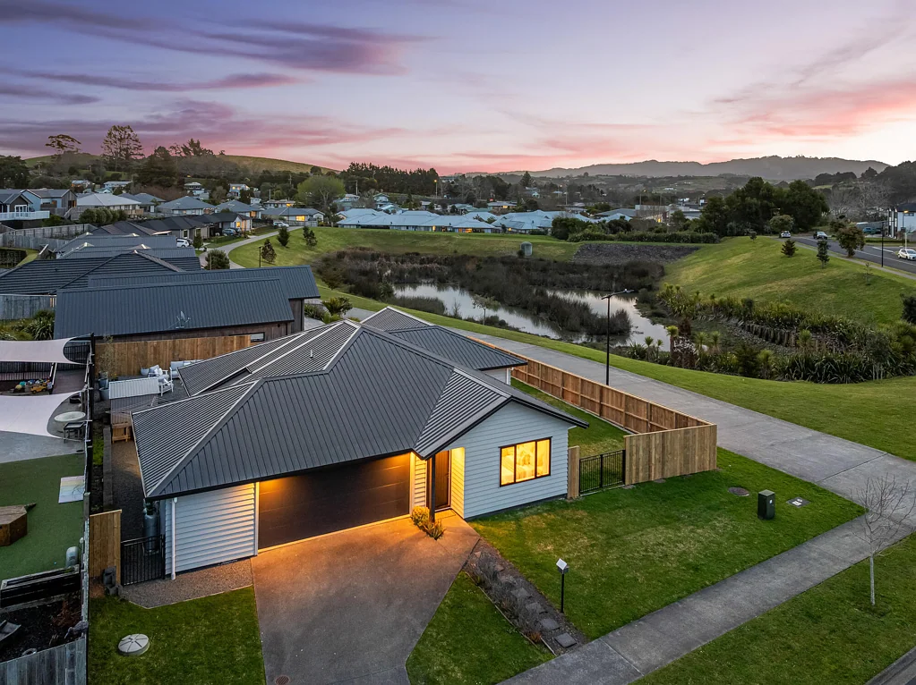 Warkworth 4 Slaapkamer Modern Comfort Meets Peaceful Living