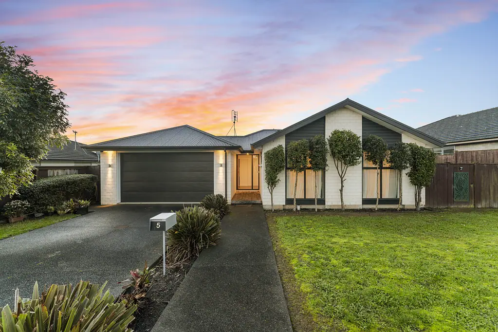 5 Dornal Place, Pokeno, Franklin, Auckland