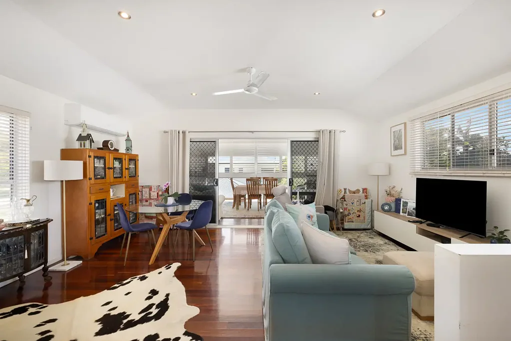 Margate 4 Bedroom Versitile Family Living Just 500m to the Waterfront