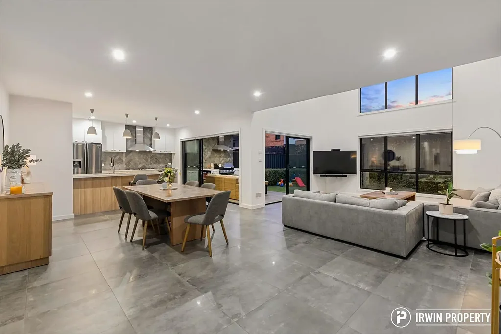11 Yellowfin Street, Throsby, ACT 2914
