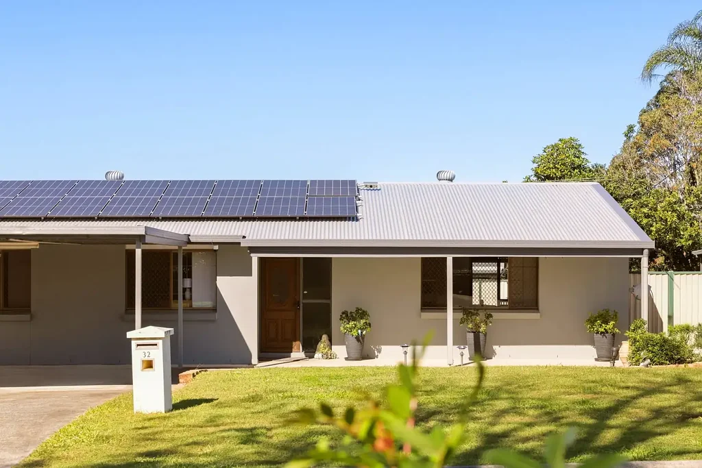 Kallangur 3ਬੈੱਡਰੂਮ Spacious Family Living on a Generous Block with Endless Potential
