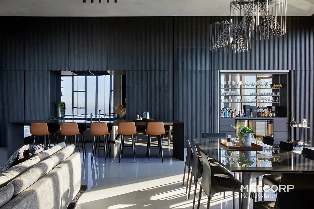 Southbank 3 Bedroom The Crowning Jewel of Prima Tower