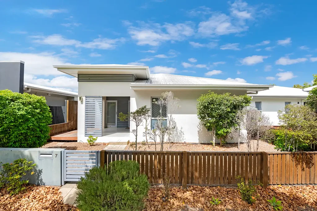 6 Month Lease only - Your Next Family Home Awaits