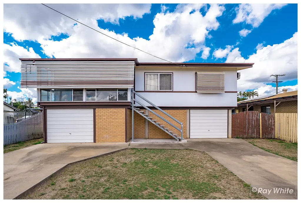 Parkhurst 3Zimmer Packed with Potential - The Perfect First Home Opportunity