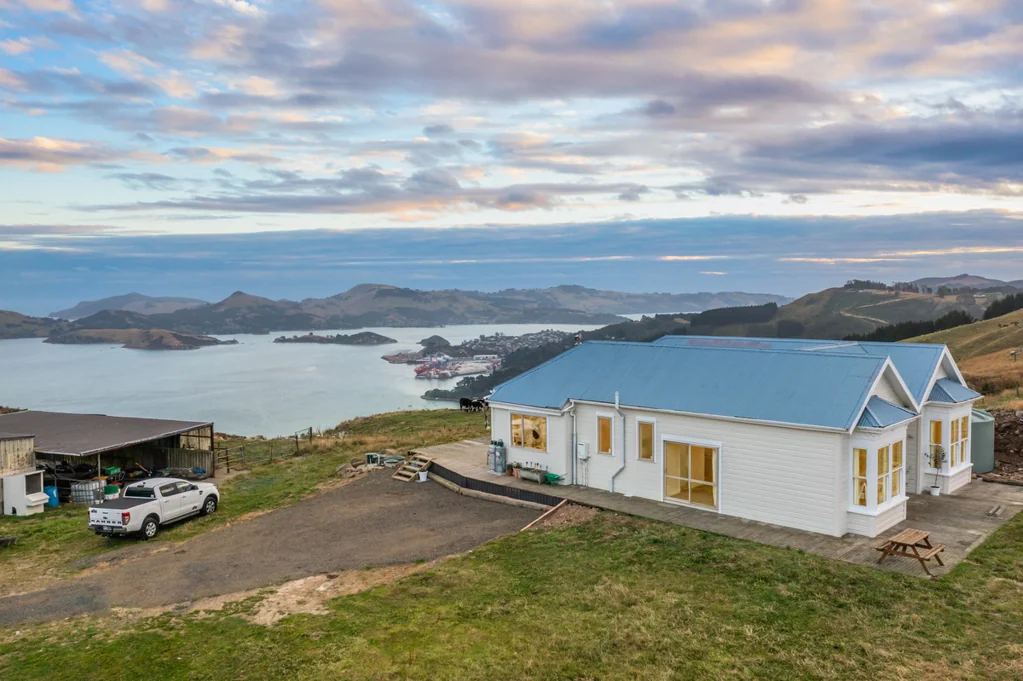 Purakaunui Inlet Stylish & secluded & serene