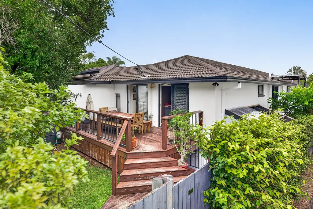 Balmoral 3部屋 Spacious Townhouse Living in a Prime Balmoral Position