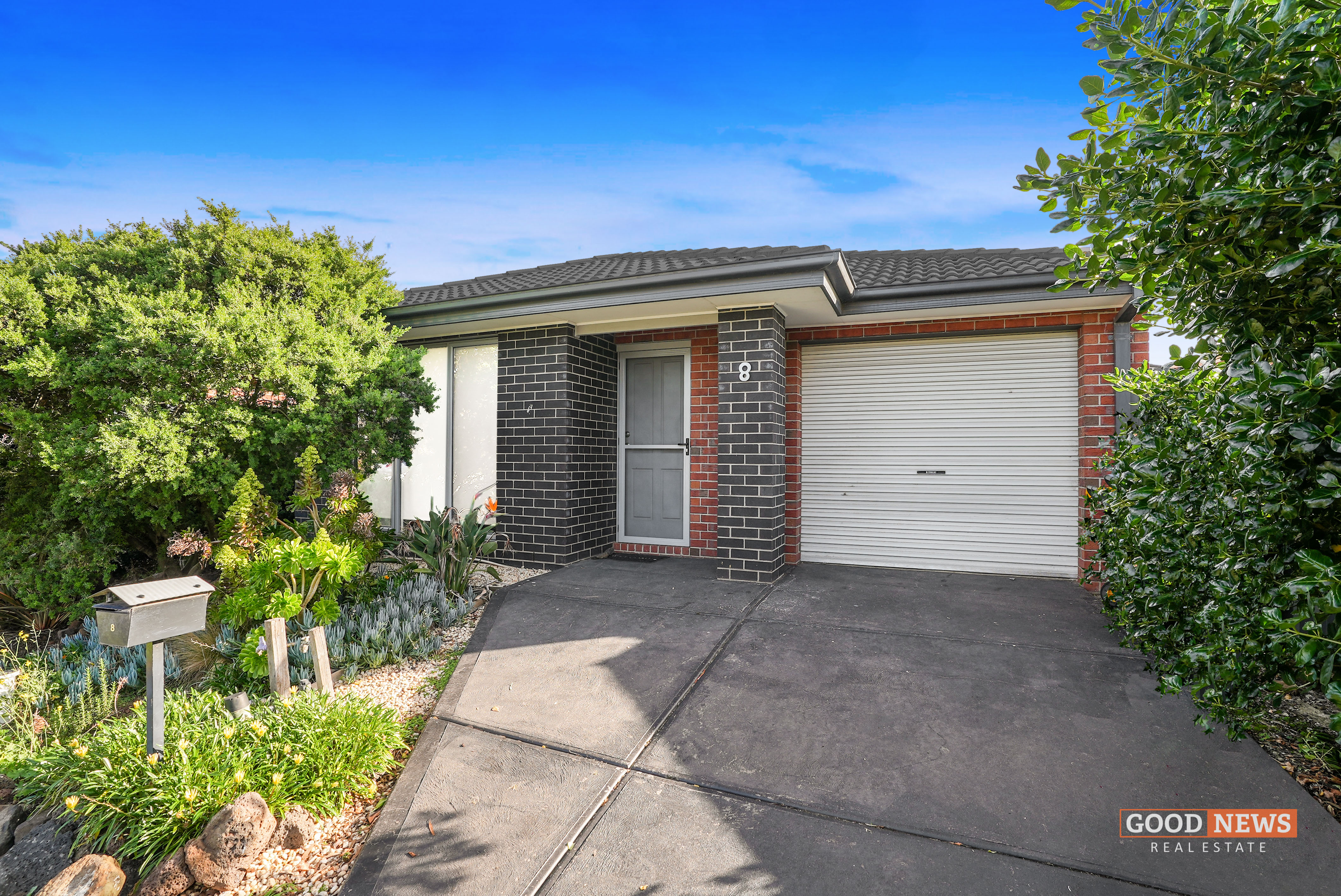 8 LAMBERTIA CR, MANOR LAKES VIC 3024, 0 Kuwarto, 0 Banyo, House