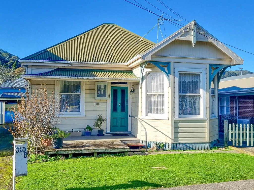 Thames 4chambre Character, Income & Possibilities