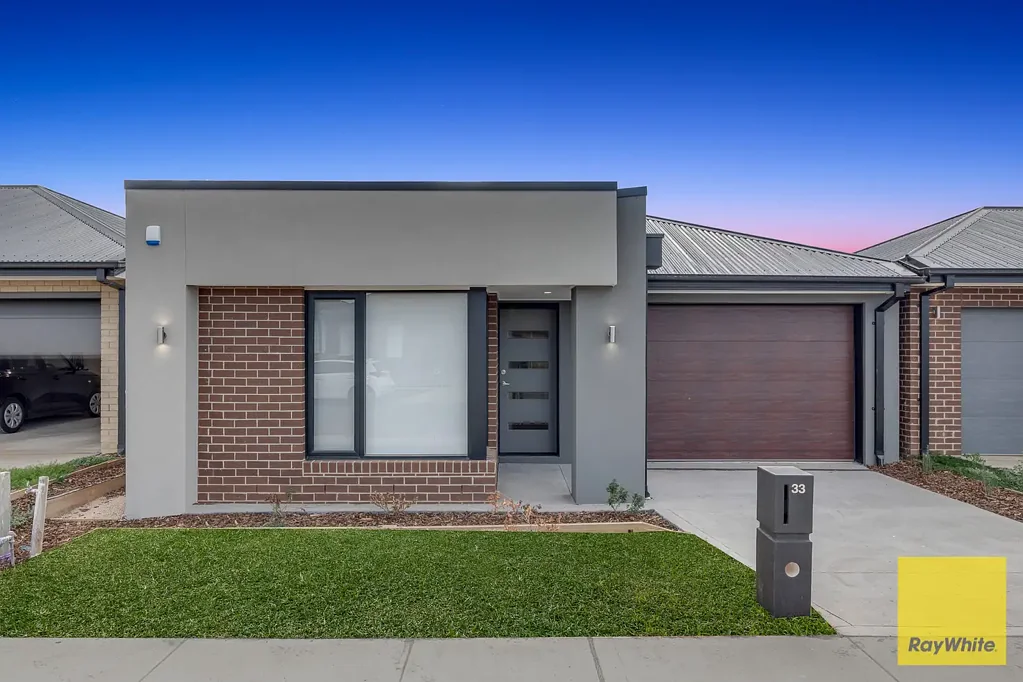 Stunning Brand New Home - Modern Living Awaits!
