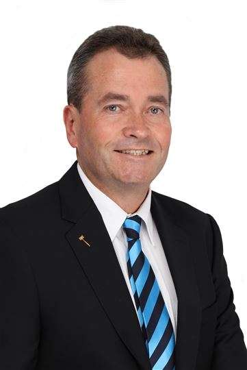 Chris Robson AREINZ