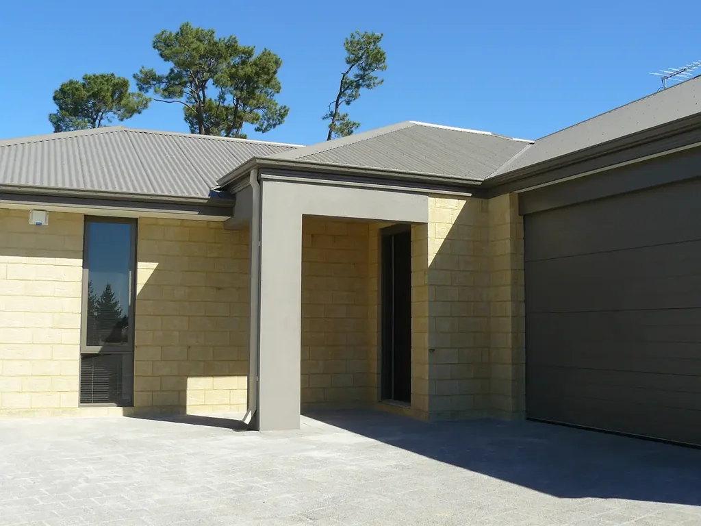 WALKING DISTANCE TO NEWHAVEN PARKLANDS