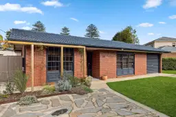 2A Leak Avenue, Glenelg North