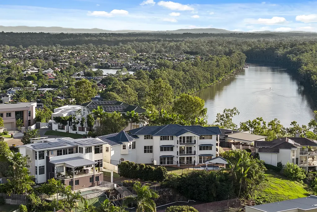 Mount Ommaney 9कमरा Renovate or Detonate a rare opportunity to create your Dream Luxury Home with panoramic views