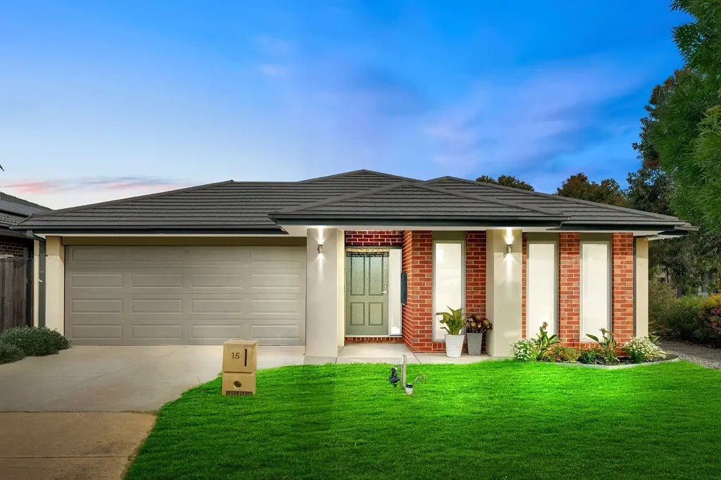 Aintree 4 Bedroom Stylish, Spacious & Ready to Move In – The Ideal Aintree Home!