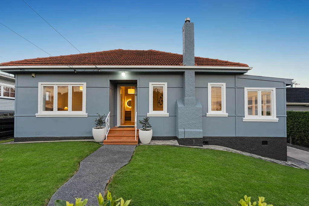 Greenlane 3 Bedroom Cute on Kawau - Price Guide $1.4m