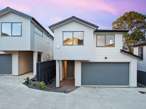 Browns Bay 5 Bedroom Secluded, Stylish & Rangi Zoned to Impress
