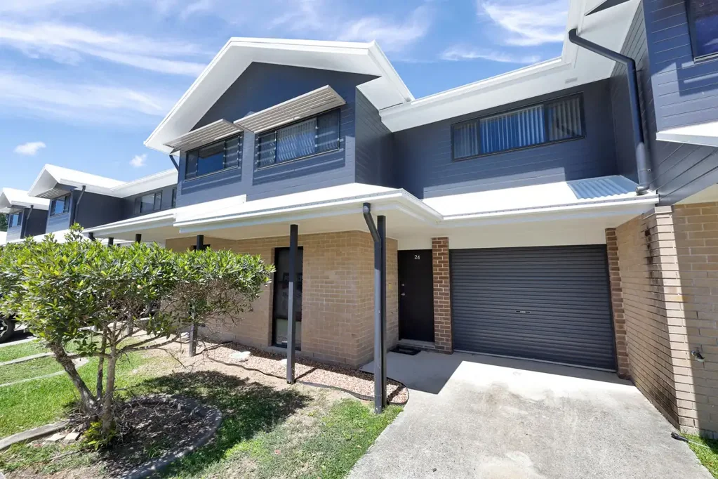 24/7 Bilgola Place, Blacks Beach, QLD 4740
