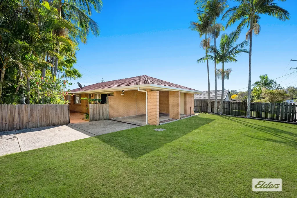 Stylish and Convenient Living in Daisy Hill!