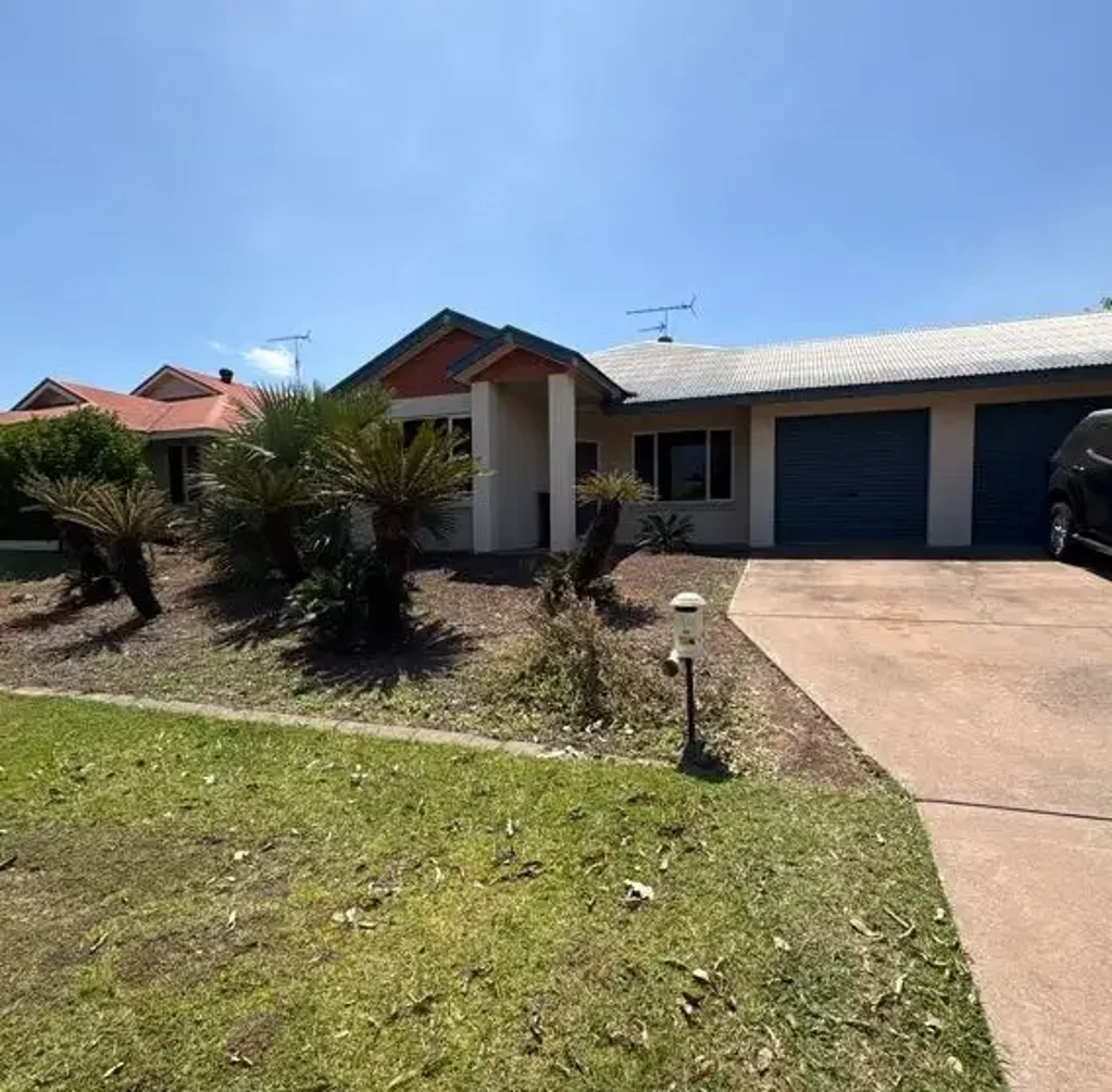 LARGE FAMILY HOME IN PRIME GUNN LOCATION