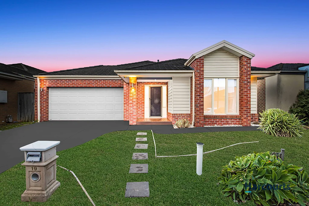 19 Swanton Avenue, Williams Landing, VIC 3027