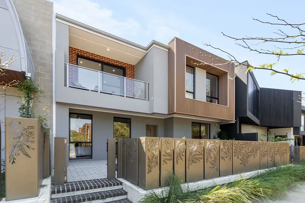 Shenton Park 5房  Space and style in abundance!