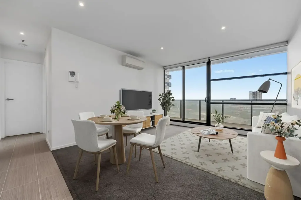 Stylish Living in the Heart of Southbank
