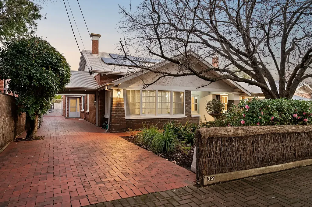 Toorak Gardens 4બેડરૂમ A Landmark Family Residence of Timeless Distinction.