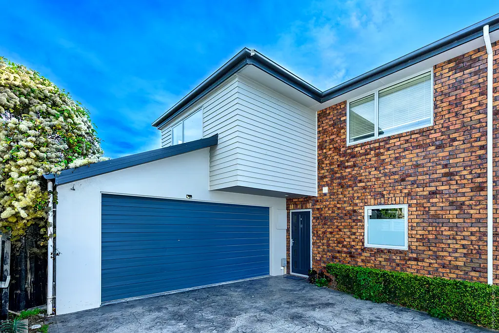 Sydenham 3房  Priced to Sell! Owner has purchased.