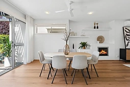 17 Ultimo Street, Crace