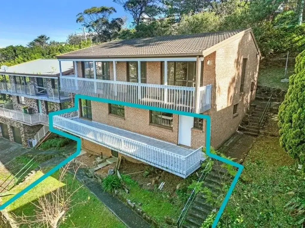 Spacious duplex with ocean views