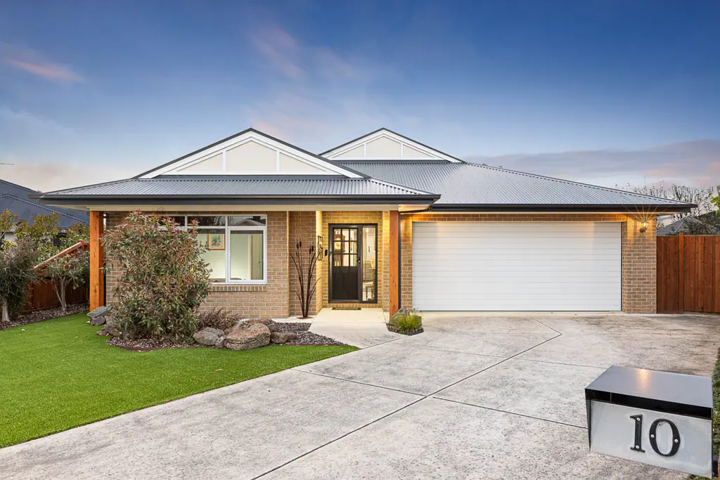 10 Signature Drive, Alfredton, VIC 3350