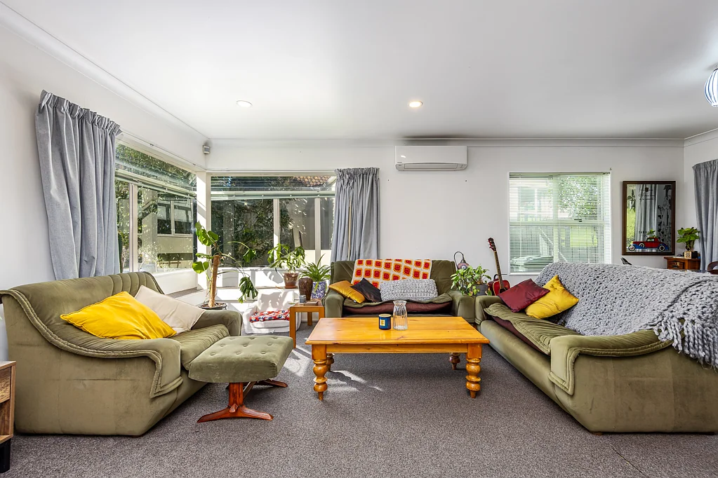 Glendowie 3ห้องนอน Stylish Starter in Top School Zone