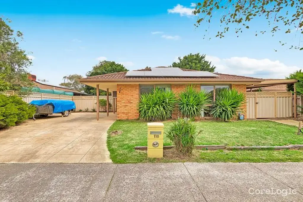Family Friendly Home in Courtenay Gardens Estate.